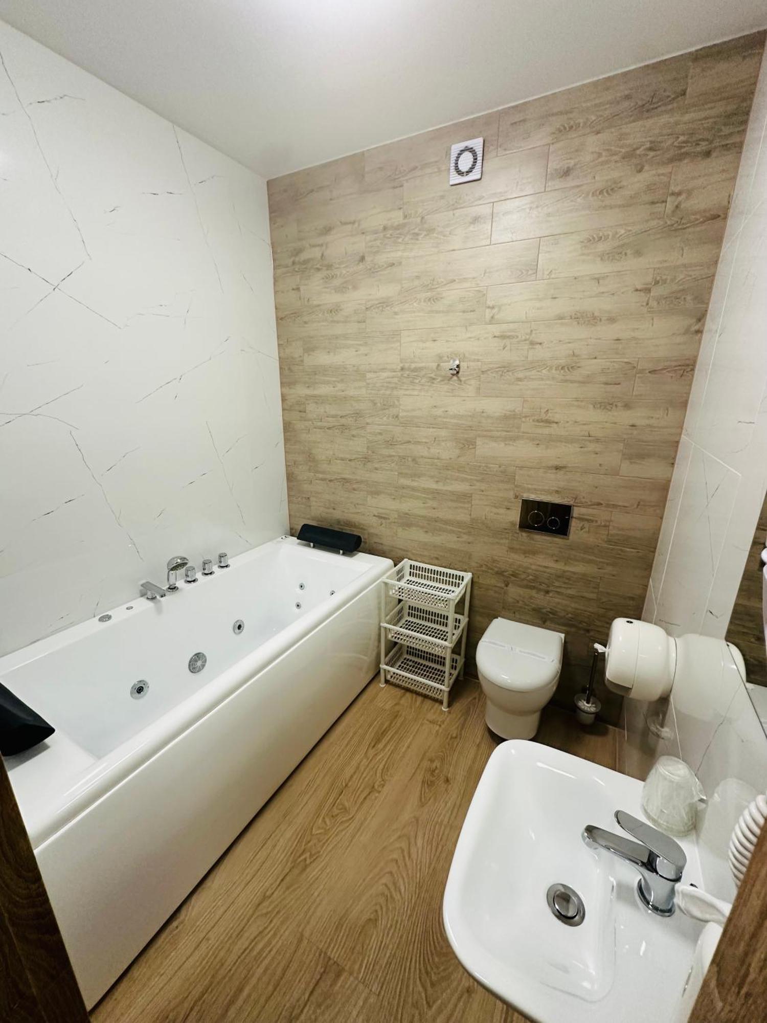 Miejsca Noclegowe W Arka Medical Spa Kołobrzeg Esterno foto